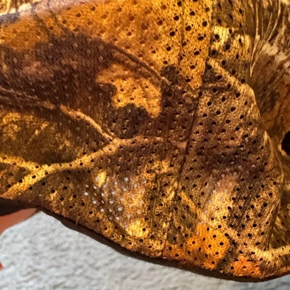 Realtree Camouflage Women's Hat - Brown and Tan - Picture 2 of 3